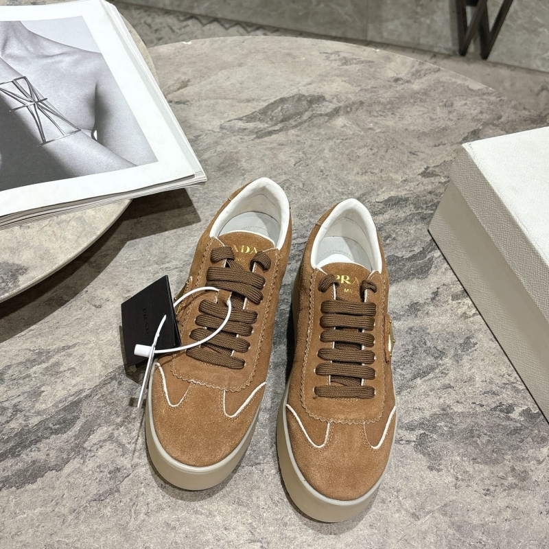 Pra*a sneakers